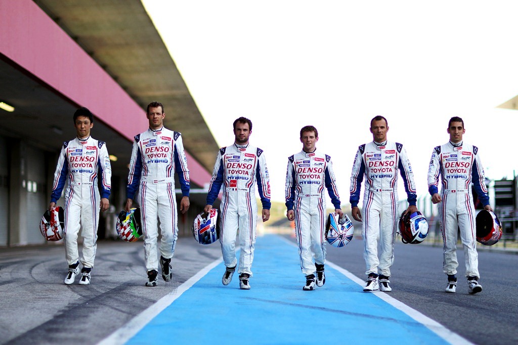 Sébastien Buemi, Stéphane Sarrazin, Anthony Davidson, Kazuki Nakajima, Nicolas Lapierre og Alex Wurz
(Foto: Toyota Motorsport)
